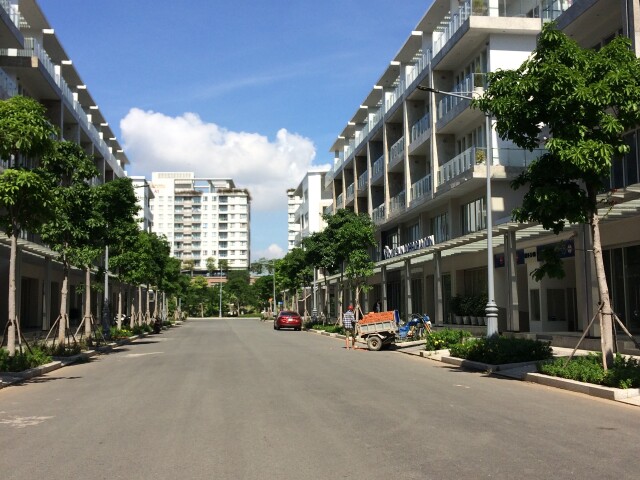 Cho thuê shophouse sàn thô tại SARI TOWN